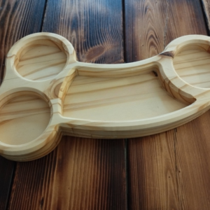 Plateau dégustation en bois. Forme originale